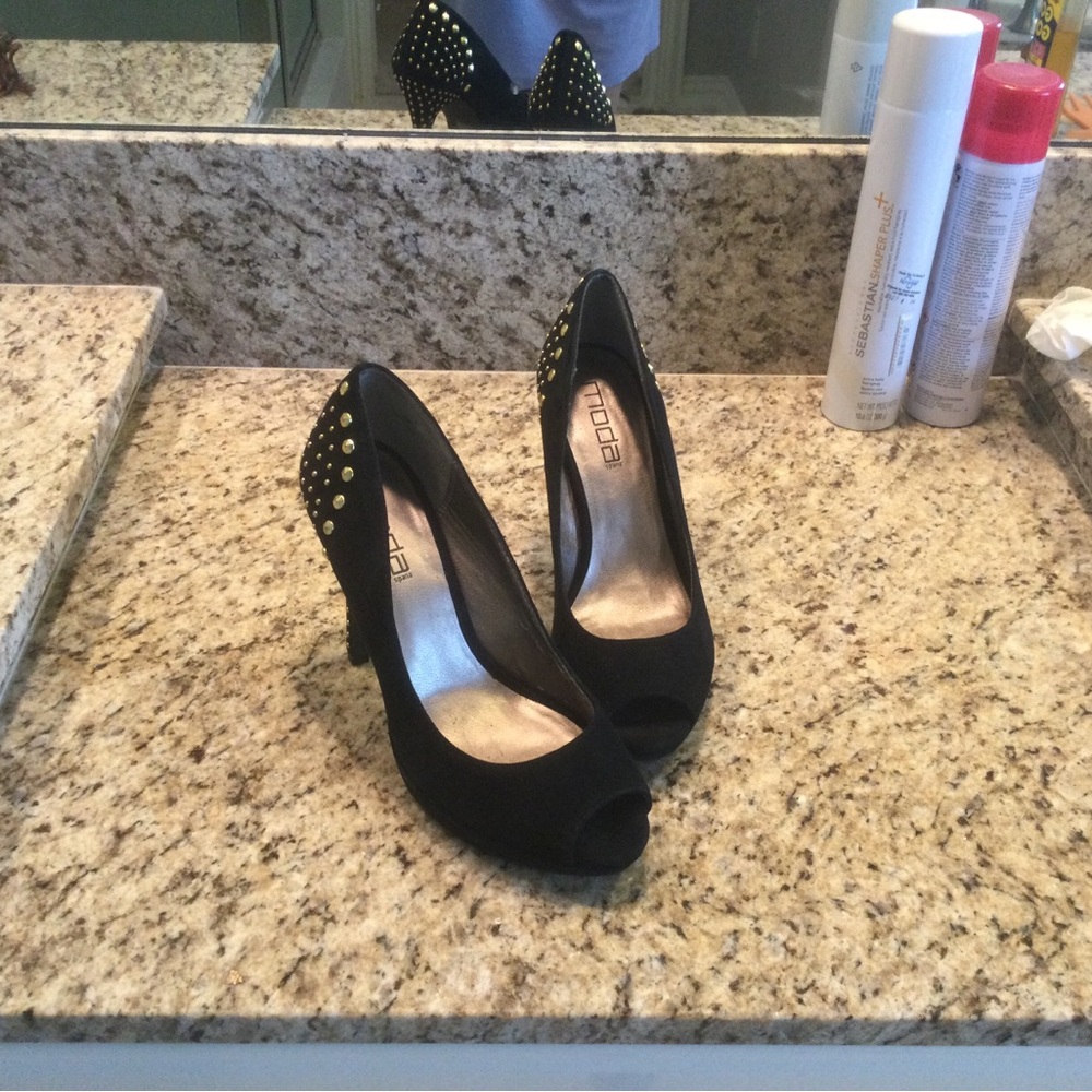 Black suede platform peep toe w/ gold grommets. Size 9